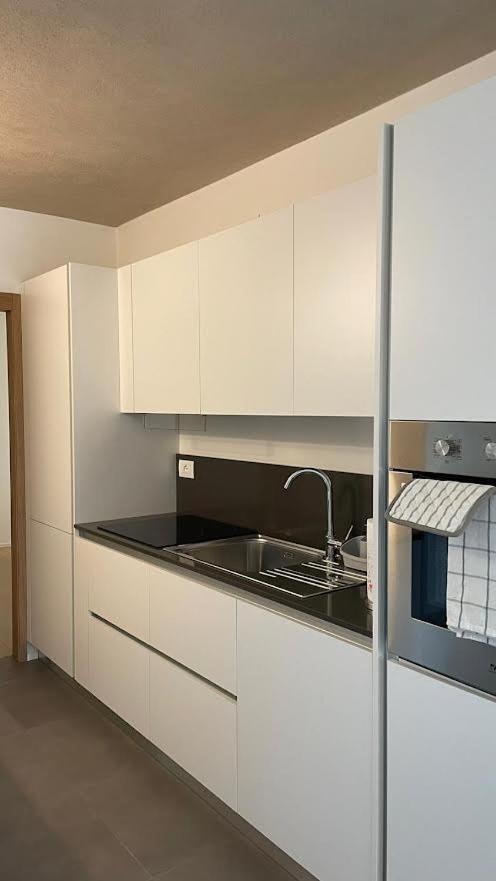 Api Tenna Apartments Glicine 1 Екстериор снимка