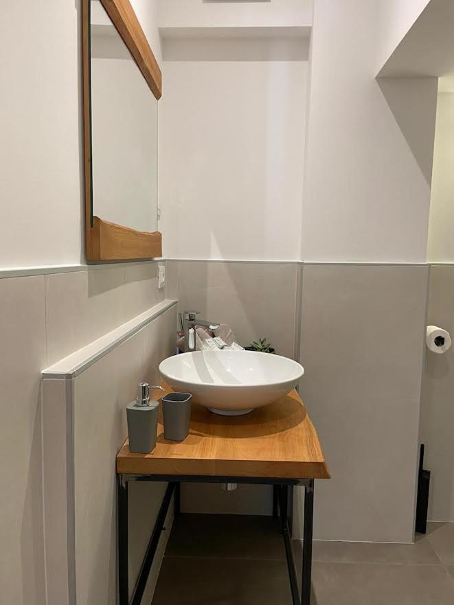 Api Tenna Apartments Glicine 1 Екстериор снимка